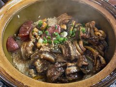 黄鳝拼腊肠-红星光发煲仔饭(文海店)