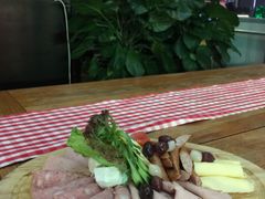 香肠拼盘配酸菜土豆泥-PAULANER普拉那德国啤酒花园(千玺广场店)