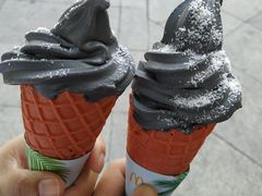 -麦当劳(展览路店)