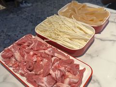 -欧提汗·新疆餐厅·清真(银都路店)