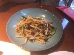 -魏铭鱼头捞饭(晋阳路店)