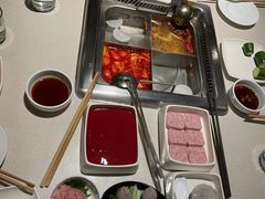 -海底捞火锅鲜切牛肉主题店(长寿路店)