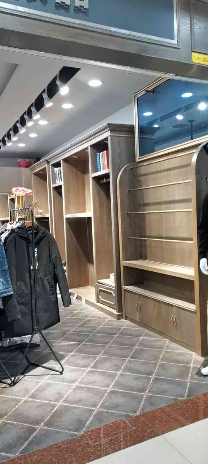 华东服饰广场(电子正街店)-"华东服饰广场.