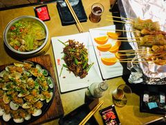 -何师烧烤Pro ·江湖川菜·小龙虾·精酿(太古里旗舰店)