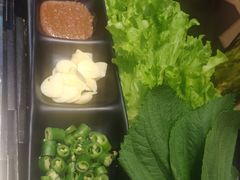 -臻牛烤肉