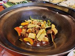 -缘福乡村铁锅炖民宿(八达岭店)