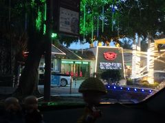 -亚龙湾亚泰商业街