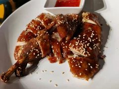 -洋沙湖湖色生鲜主题餐厅