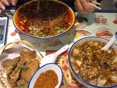 -点兵点将·四川传统小吃集(勐海路店)