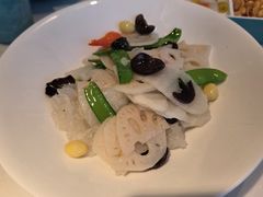 -荷塘秋月·本帮江浙菜(国权路店)