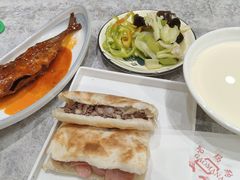 -高玛纳驴肉火烧(一世界店)