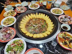 -边江铁锅炖鱼(振八街店)