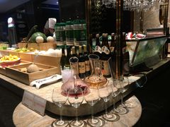 -半岛翡丽海鲜自助餐厅(观风亭店)
