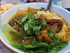 惹味牛杂面-美食小镇·观赏珍稀鸟类·长隆熊猫酒店
