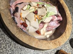 -云荷里·蒸汽石锅鱼·云南菜(中发百旺店)