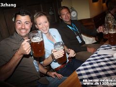 10月10日啤酒节第一天-皇冠自酿啤酒坊(中国红街5号楼店)