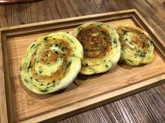 牛油煎葱油饼-十六蒲(桂林路店)