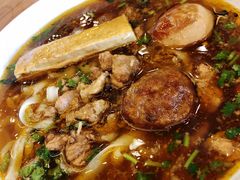 -顺溜·手工刀削面·黑金店(铜锣湾店)
