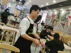 -江城燕子大排档(江汉路步行街店)