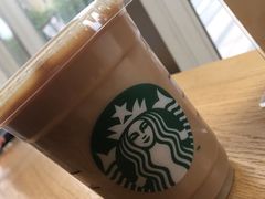 -星巴克(静安嘉里中心B2店)