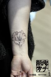 -鬼手纹身小鬼店