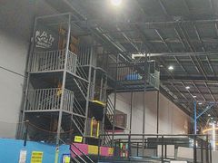 -超时空蹦床团建·VR潮玩运动娱乐·生日派对游乐园(金桥店)