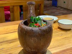 -老滇山寨•云南特色菜•地方菜•民族风情歌舞表演(金碧店)