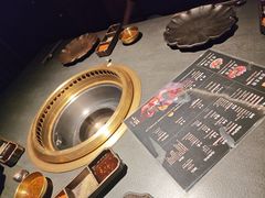 -铭牛烧肉·和牛海鲜自助(高新月牙湖店)