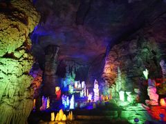 -泰安地下龙宫景区