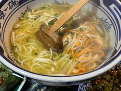 -蜗牛小馆醉乡民谣云南菜(惠新西里店)