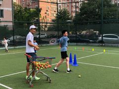 -快网网球俱乐部(长宁区金桥花园球场)