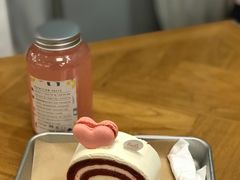 红丝绒蛋糕-WHEN PIGS FLY当猪飞