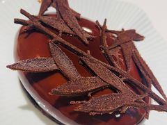 橄榄巧克力慕斯-潮一不贰·法式甜品·生日蛋糕·西式简餐(外滩店)