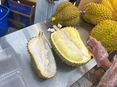 -沃尔玛(前山店)