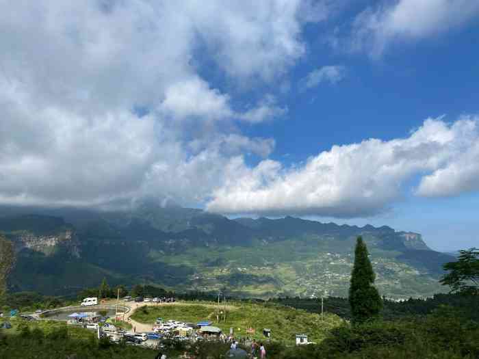 风吹岭露营基地图片