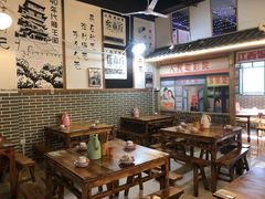 大堂-老三样·美食研究中心(世贸路店)