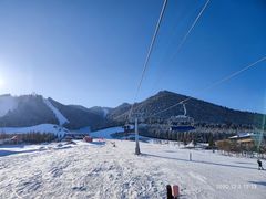 -丝绸之路山地度假区滑雪场