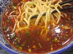 -牛一嘴·兰州牛肉面·大盘鸡(财富中心店)