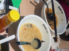 -蒙自源米线大王(东站店)