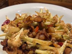 -荷花亭·湖北融合菜(十堰武商MALL店)