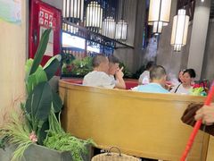 -杨肥肠火锅大排档(火车站花园店)