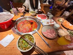 -城墙拐拐火锅(三峡广场黑金冠店)