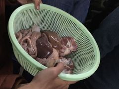 -标记美食新鲜猪杂(兴南大道店)