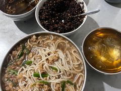 -正宗杨记普洱酸醋米线(总店)