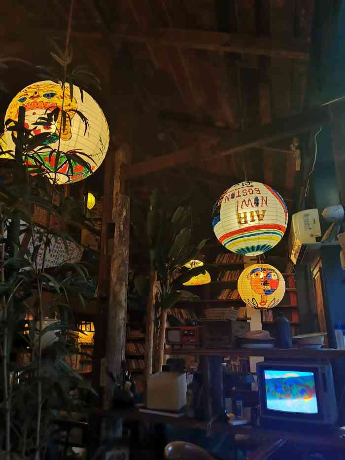 七八公社酒馆(东门大桥店)-"酒的味道很纯正!适合朋友小酌!