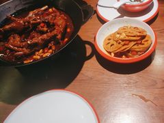 -老闵田螺馆·南昌市井菜·特色小吃(总店)