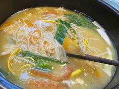-银米·云南传统过桥米线(双廊黑金冠店)