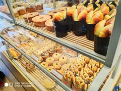 -好利来(高新枫叶广场店)