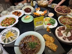 -嘉芸荟酒楼(步步高店)