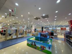 -爱婴室(上海浦建路店)